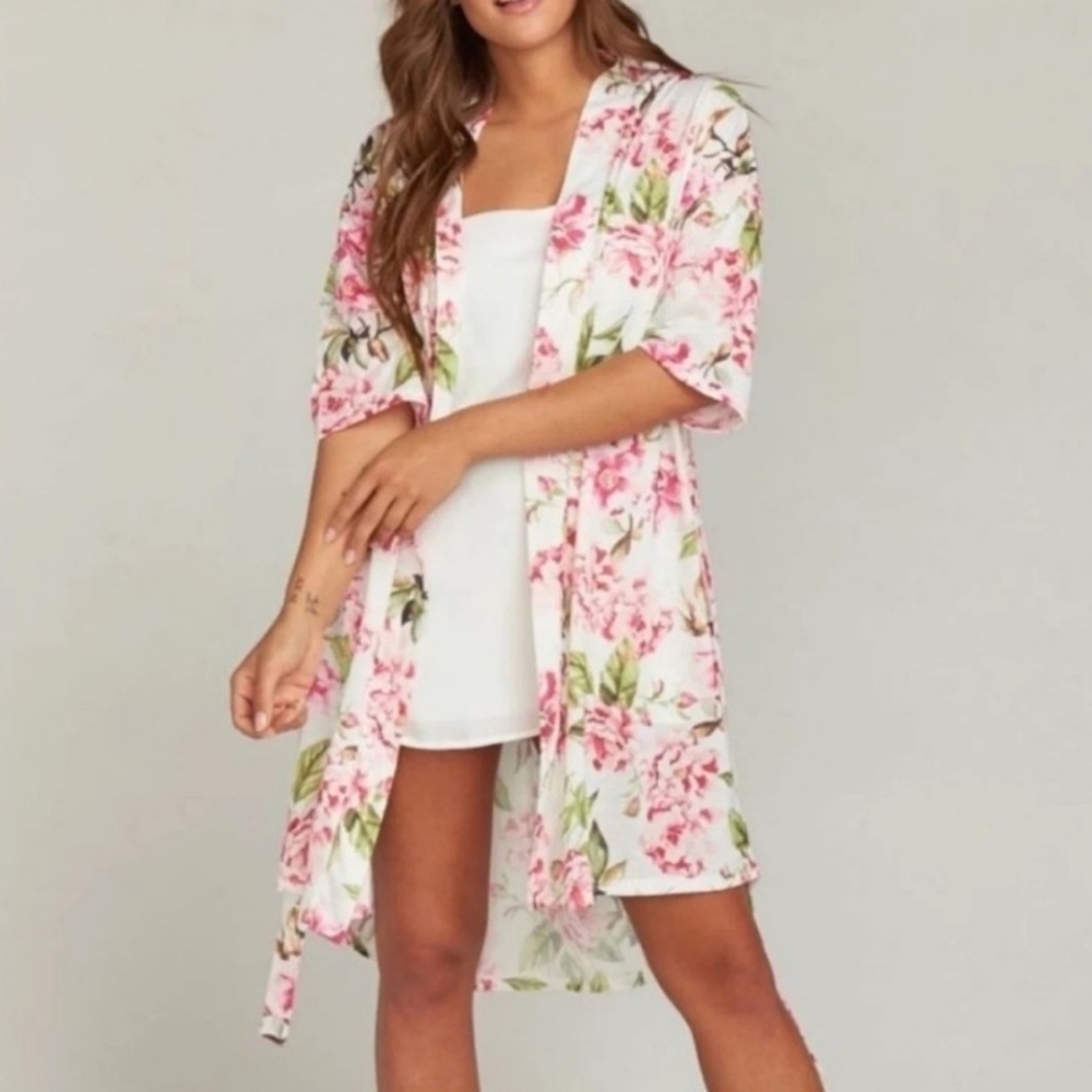 Show Me Your Mumu White Wild Rose Floral Print Short 1/2 Sleeve Duster Kimono